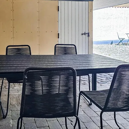 2 Bedroom In شقة *